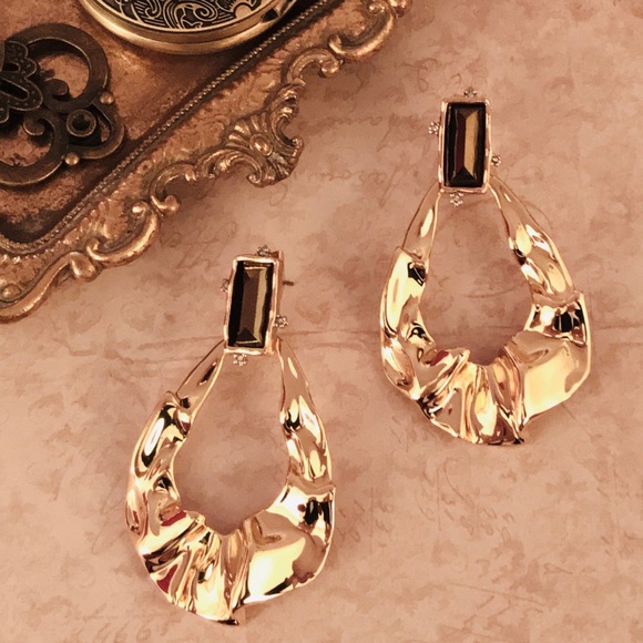 ALEXIS BITTAR Crumpled Gold Dangling Hoop Earrings - Picture 6 of 6